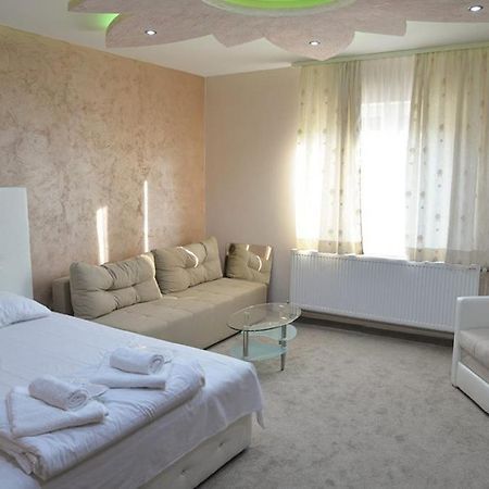 Kruševac Villa Lunar Lux المظهر الخارجي الصورة