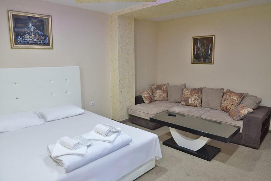 Kruševac Villa Lunar Lux المظهر الخارجي الصورة